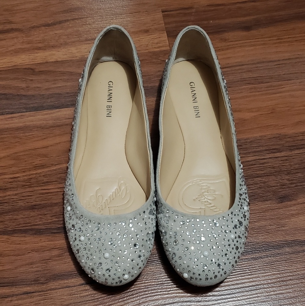 Shoes/flats